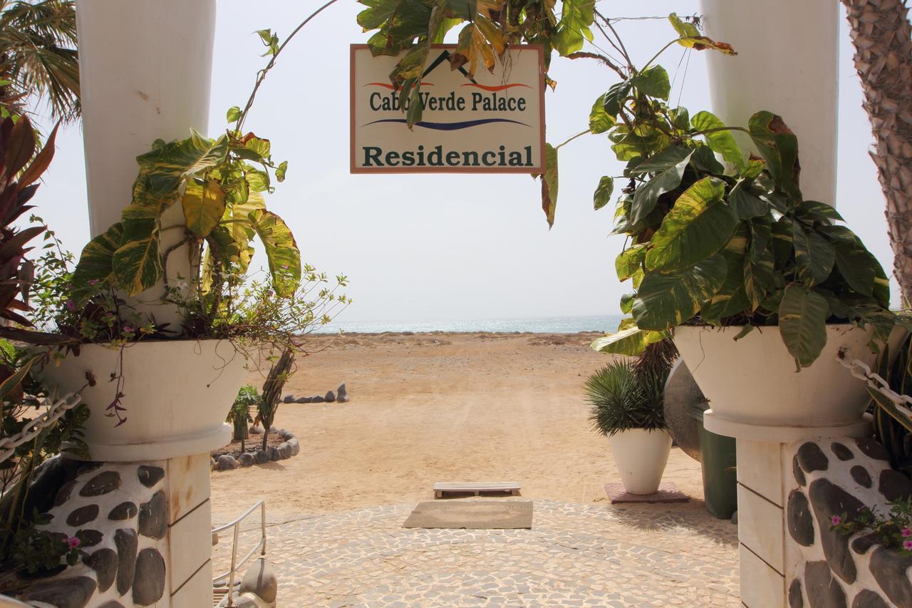 Residencial Cabo Verde Palace Santa Maria Esterno foto